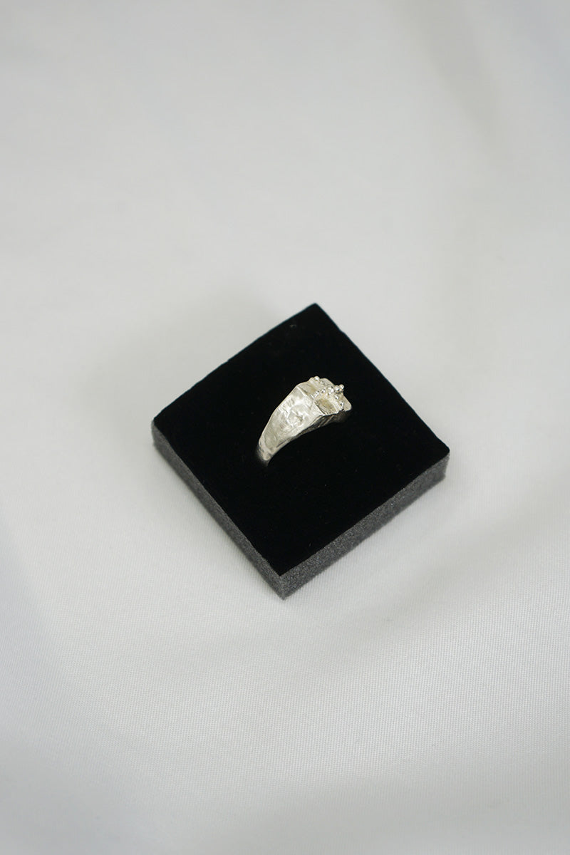 CROSS RING