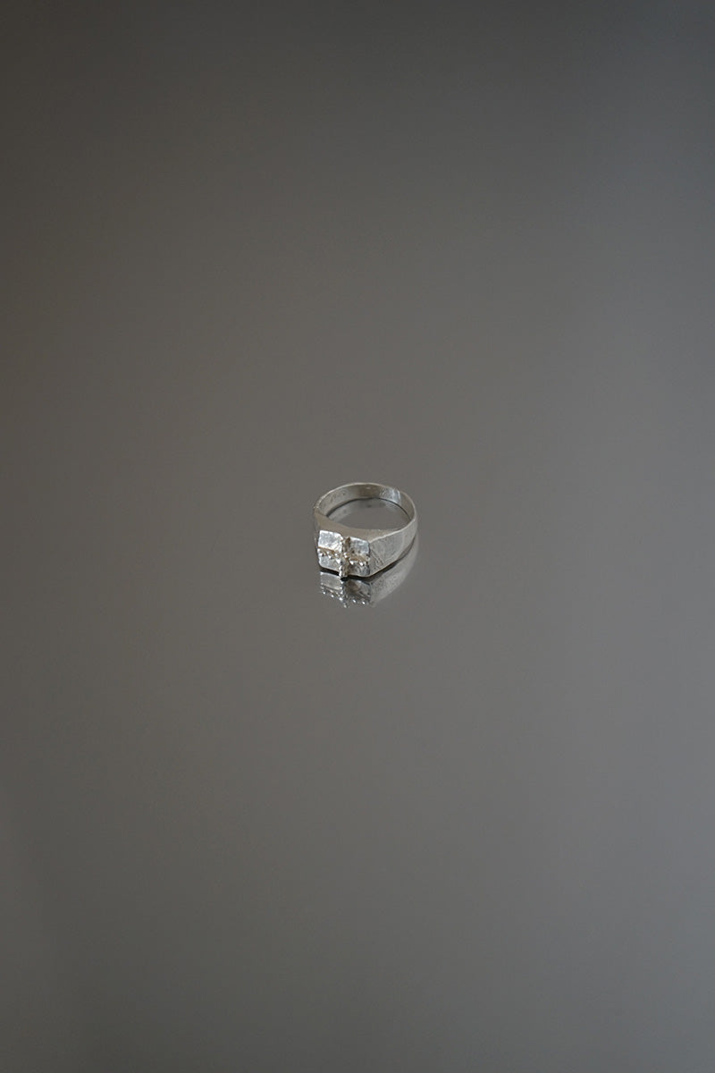CROSS RING