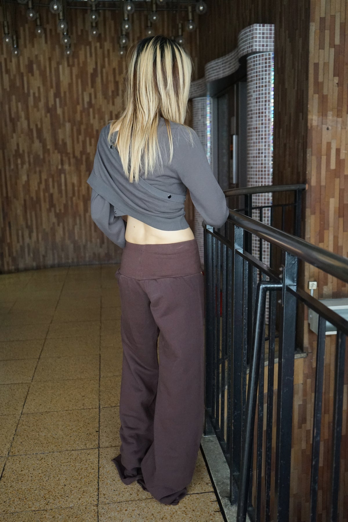Dark Horse Cardigan - Taupe