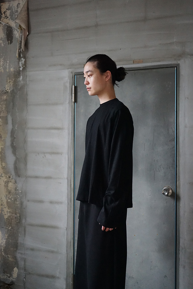 BLACK LONG SLEEVE T-SHIRT REF. 430000-LS-0123