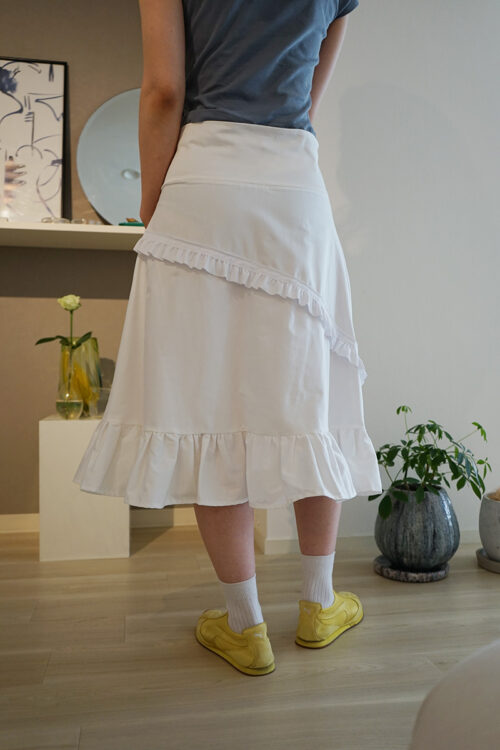 White A-line long skirt