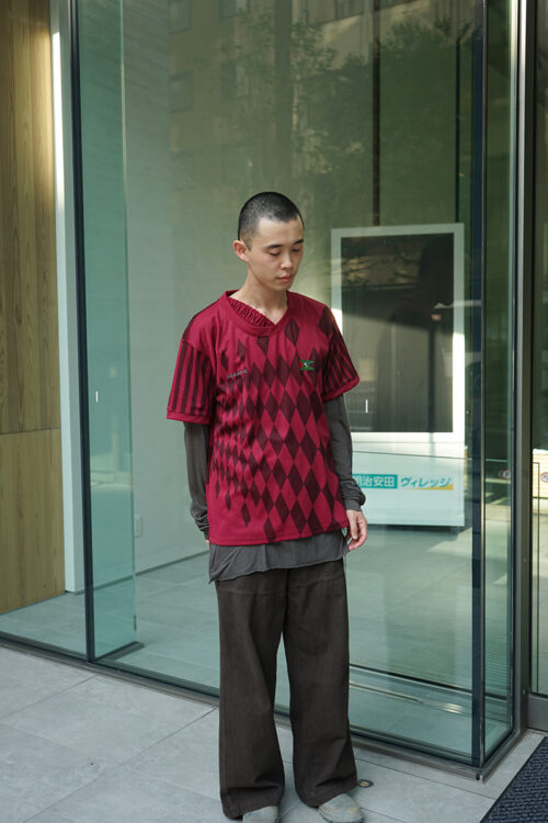 BURGUNDY WAISTBAND SS T-SHIRT