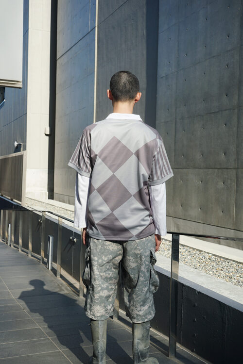 SILVER WAISTBAND SS T-SHIRT