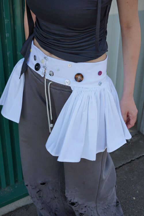 Button belt skirt