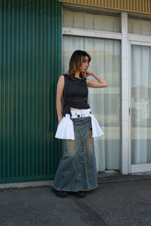 Button belt skirt