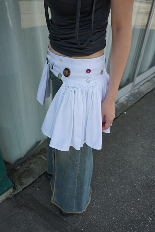 Button belt skirt
