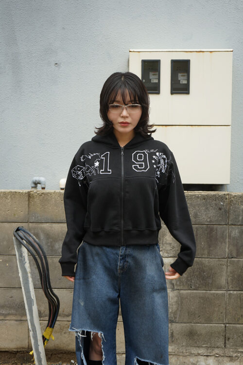19 Hoodie