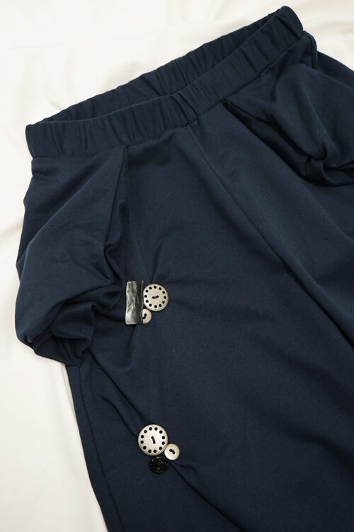 Button twist pants / Navy