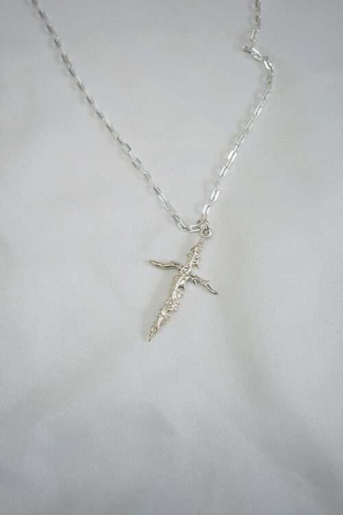 TINY SWORD NECKLACE
