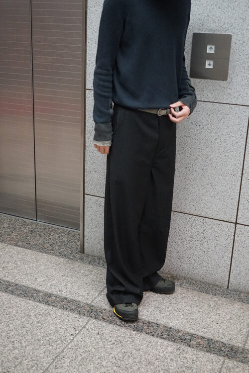 430000-wp-0126 BLACK STRIPE TROUSERS