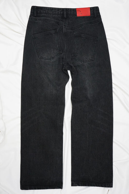 ARC PLEATED SELVEDGE DENIM BLACK