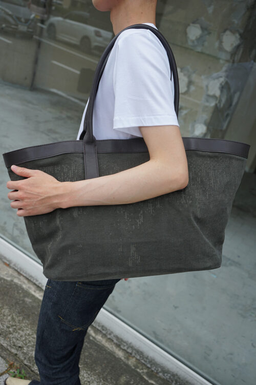 BENIKESHINEZU DIGI TOTE BAG